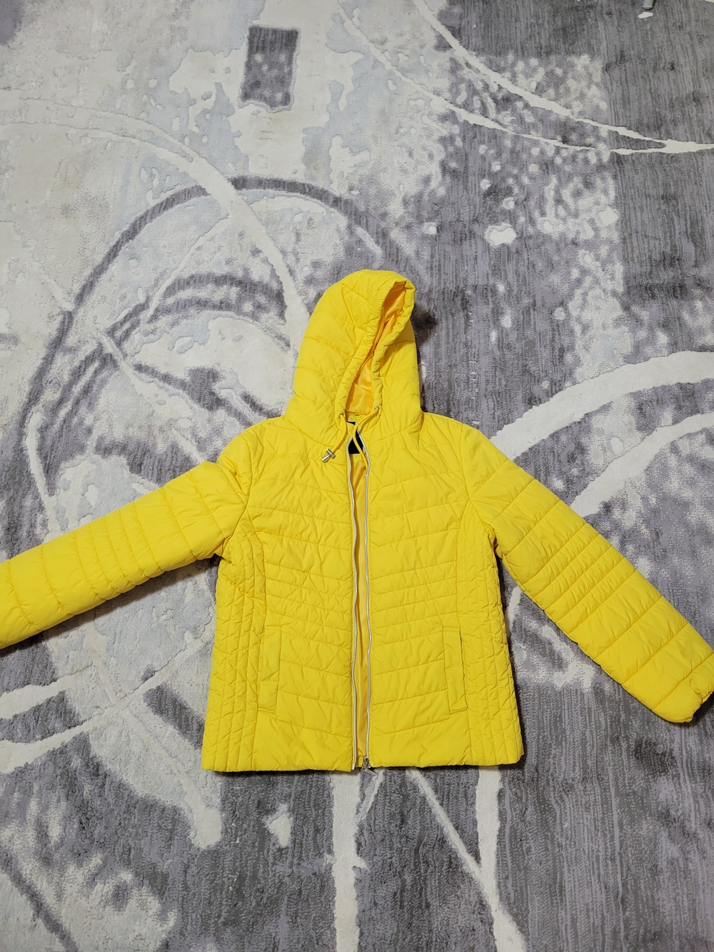 Tattoo Outerwear Yellow Puffer Jacket Size M